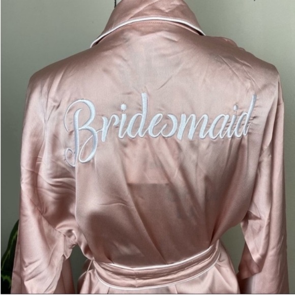 New with tags Missguided bridesmaid robe - Picture 8 of 12
